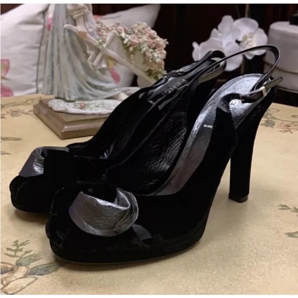 NWOB VINTAGE Fendi Velvet Slingback Black Round-Toes Heels Size